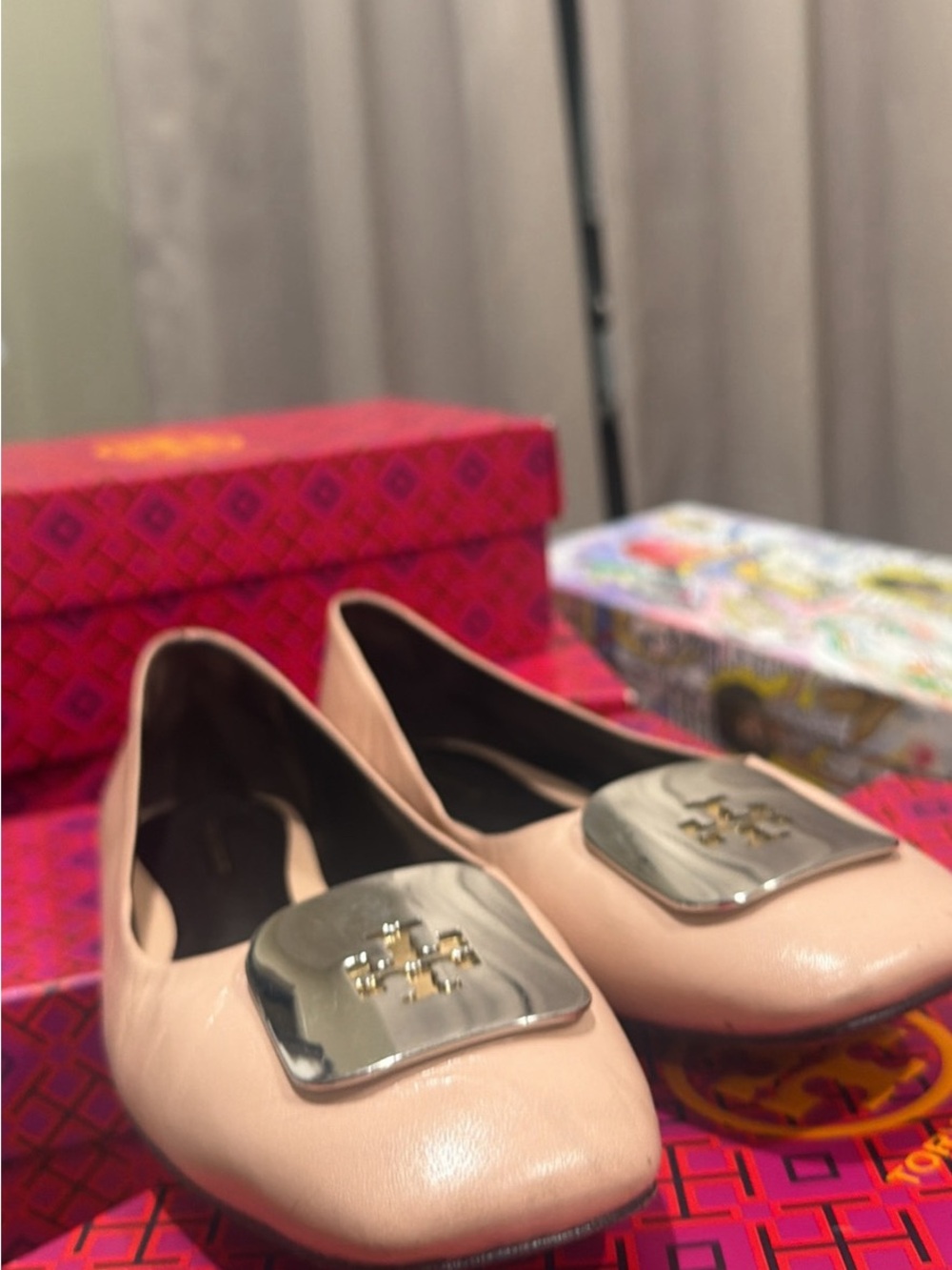 Tory Burch Blush Pink Leather Logo-Embellished Ballet Flats - Picture 3 of 3